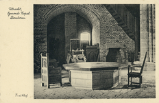 5116 Interieur van de Domtoren te Utrecht: de Egmondkapel uit het zuiden gezien.